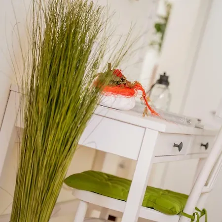 Cityapartment 50qm Zentral In Bahnhofsnaehe Mit Tg *